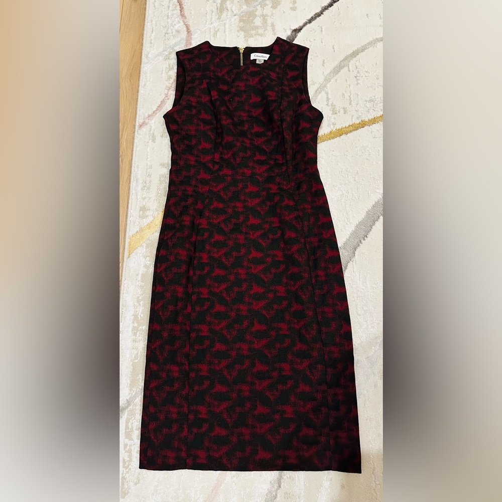 Calvin Klein Sleeveless Red and Black Patterned Midi Dress